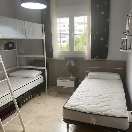 2091- Close From Amenities Manilva